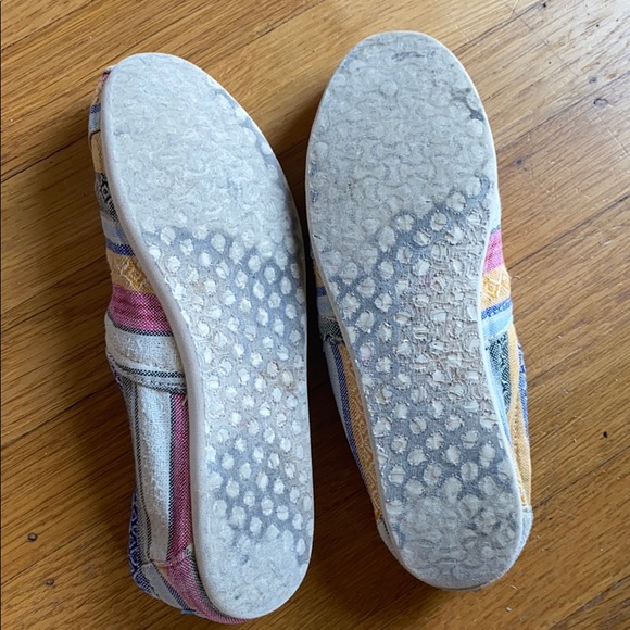 Pastel Tribal Print Toms Alpargatas Women’s 7 - Picture 4 of 11